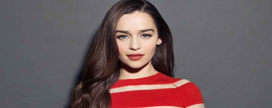 Emilia Clarke se corta el pelo