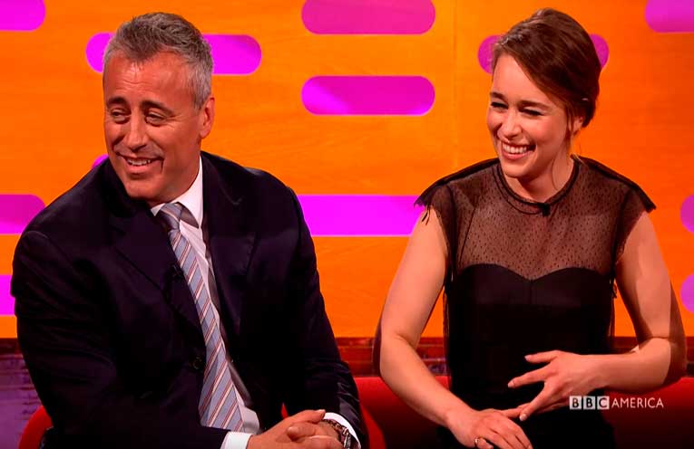 Emilia Clarke se derrite ante actor de Friends