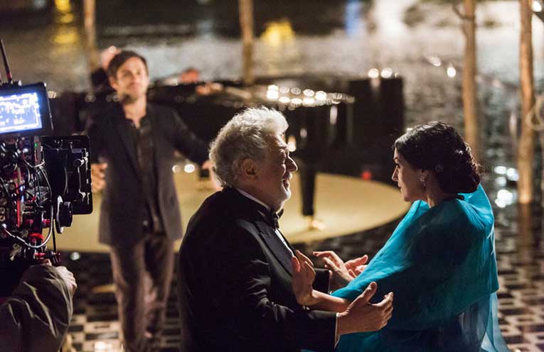 monica-bellucci-y-placido-domingo