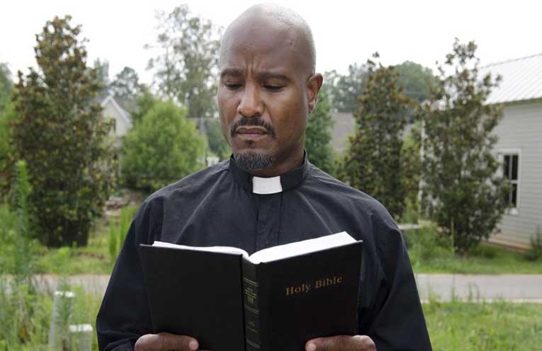 The Walking Dead: Quién se llevó al padre Gabriel