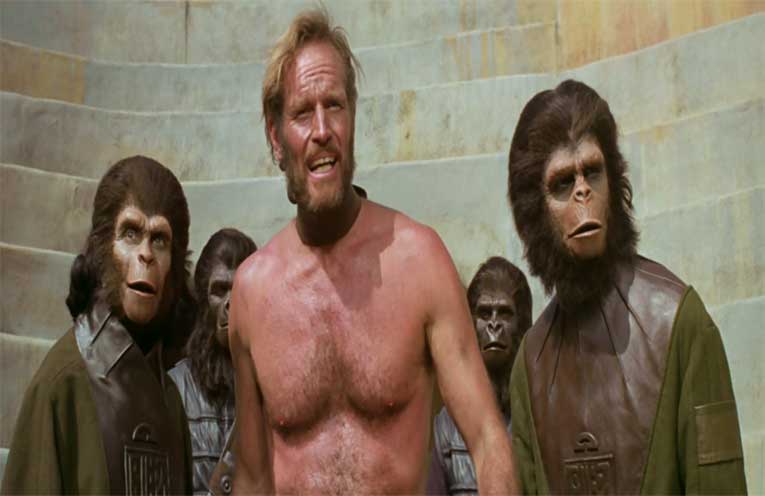 El libro de El planeta de los simios y la película: seis diferencias